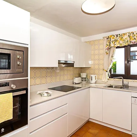 2br Beach House - Solarium Terrace Shower - 12 Willa *